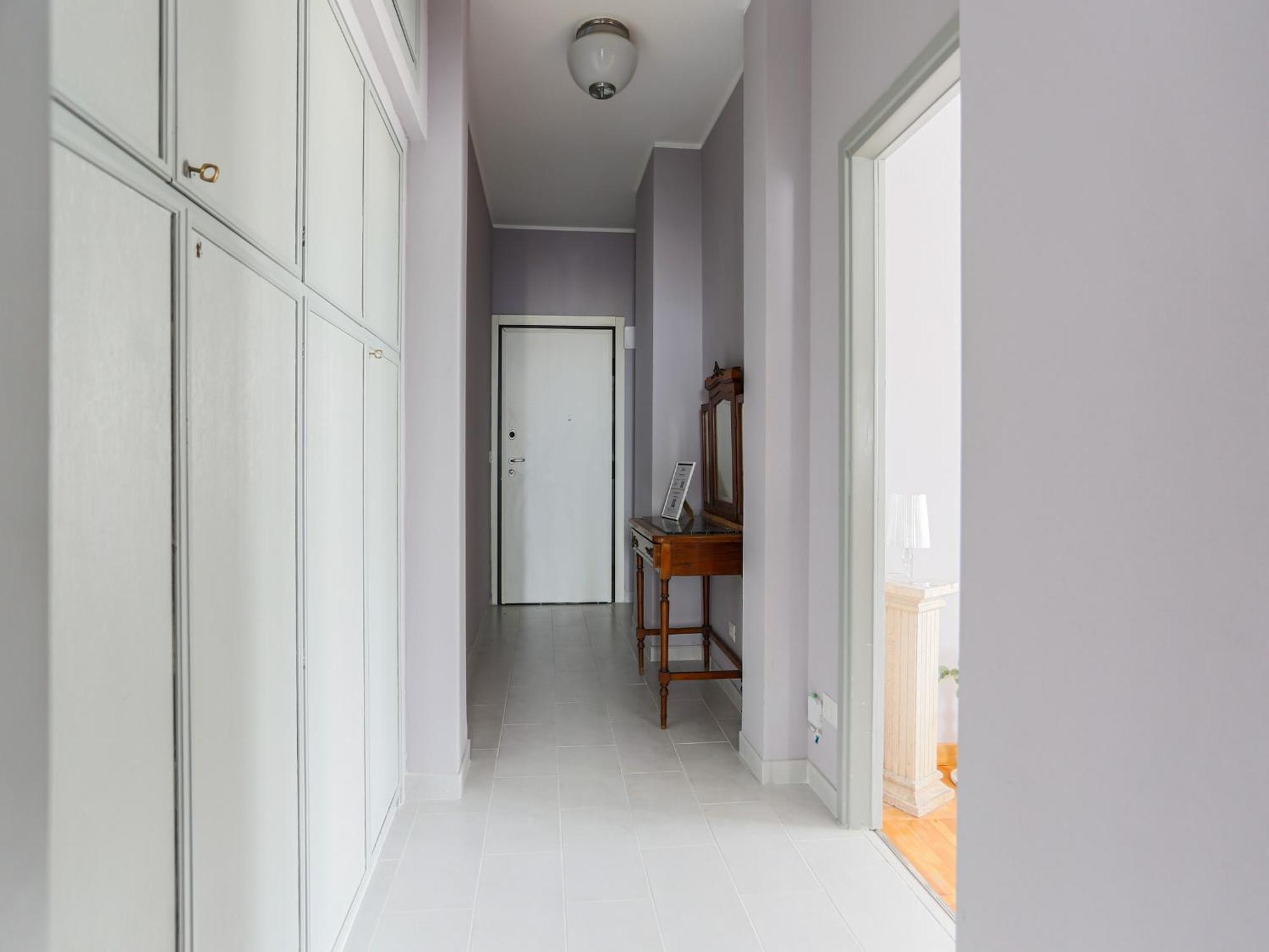The Best Rent - Spacious One-Bedroom Apartment In Moscova District Мілан Екстер'єр фото