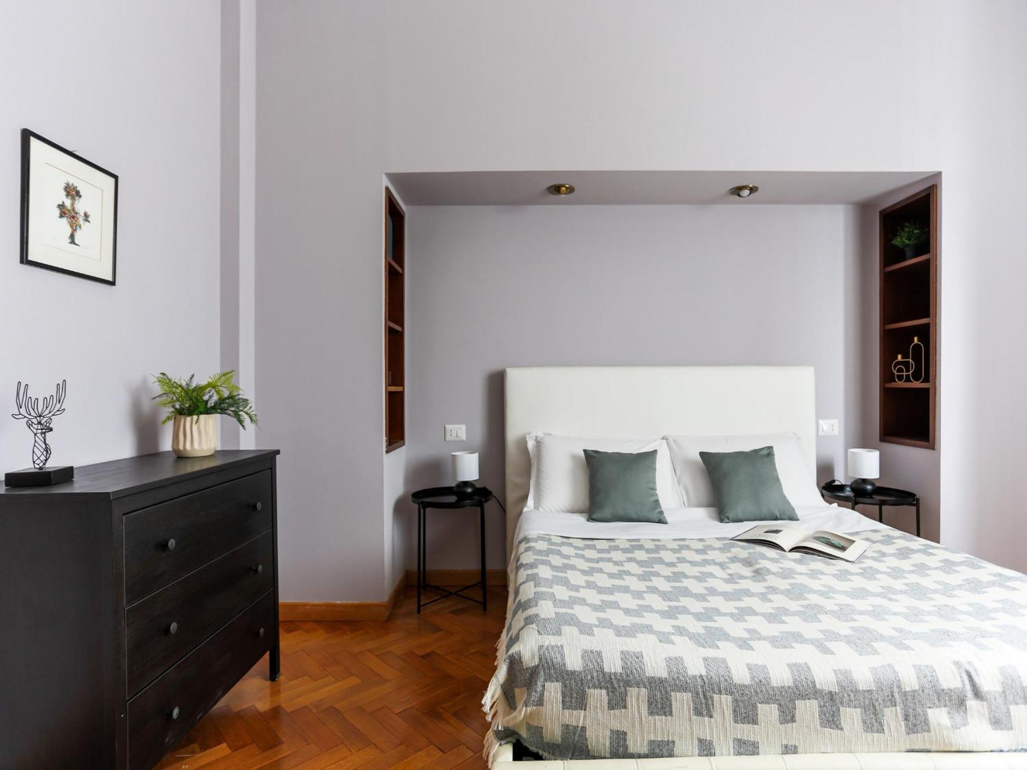 The Best Rent - Spacious One-Bedroom Apartment In Moscova District Мілан Екстер'єр фото