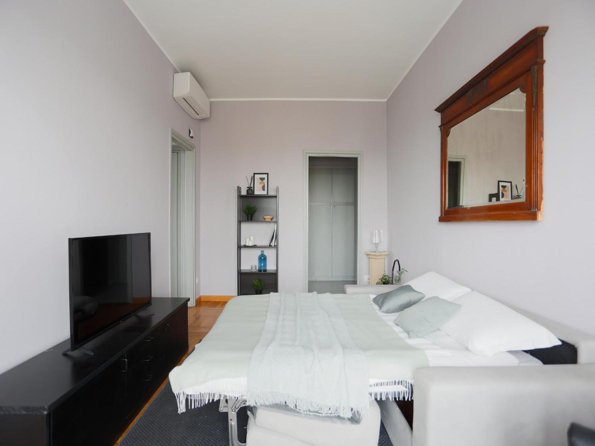 The Best Rent - Spacious One-Bedroom Apartment In Moscova District Мілан Екстер'єр фото