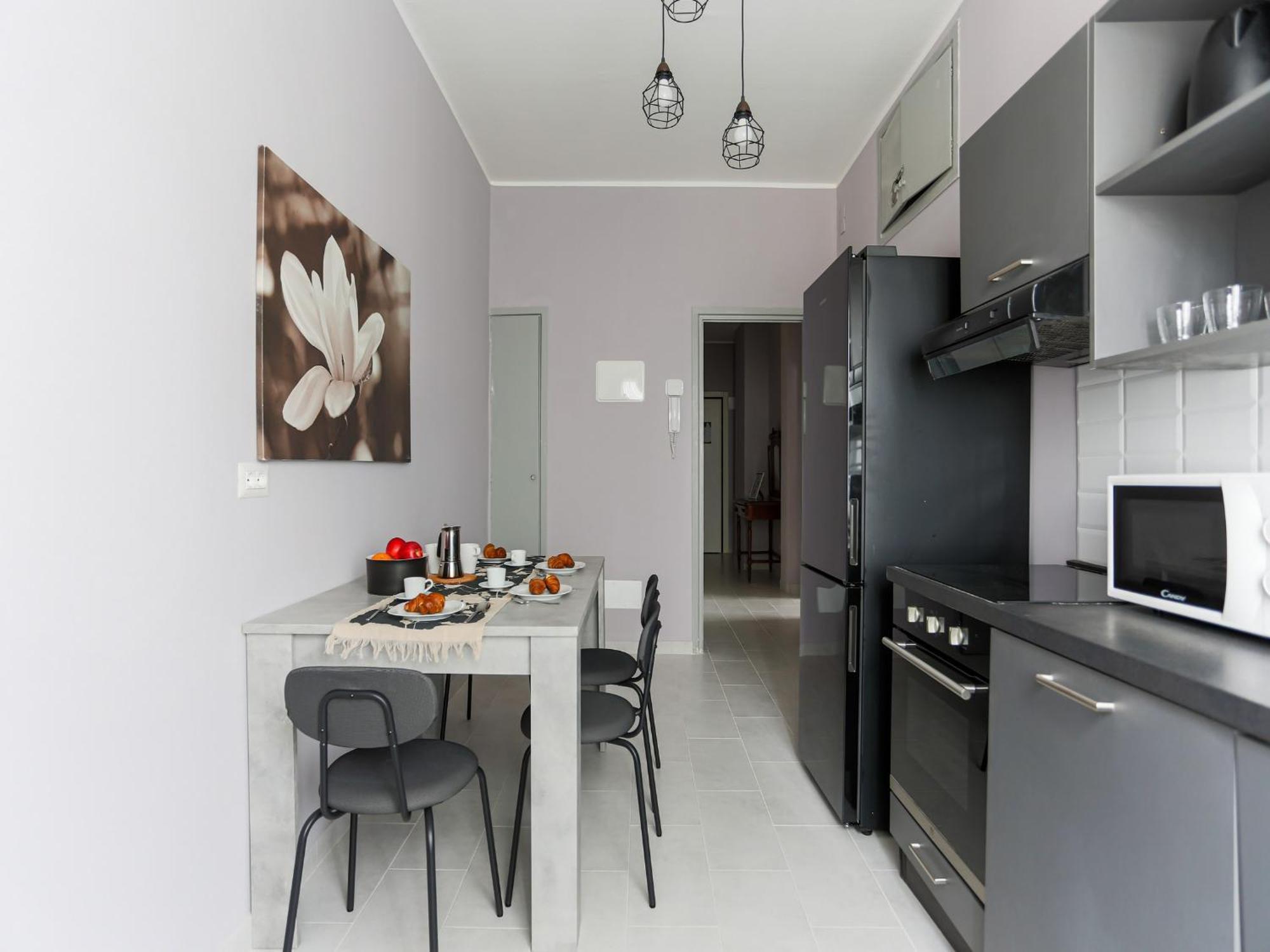 The Best Rent - Spacious One-Bedroom Apartment In Moscova District Мілан Екстер'єр фото